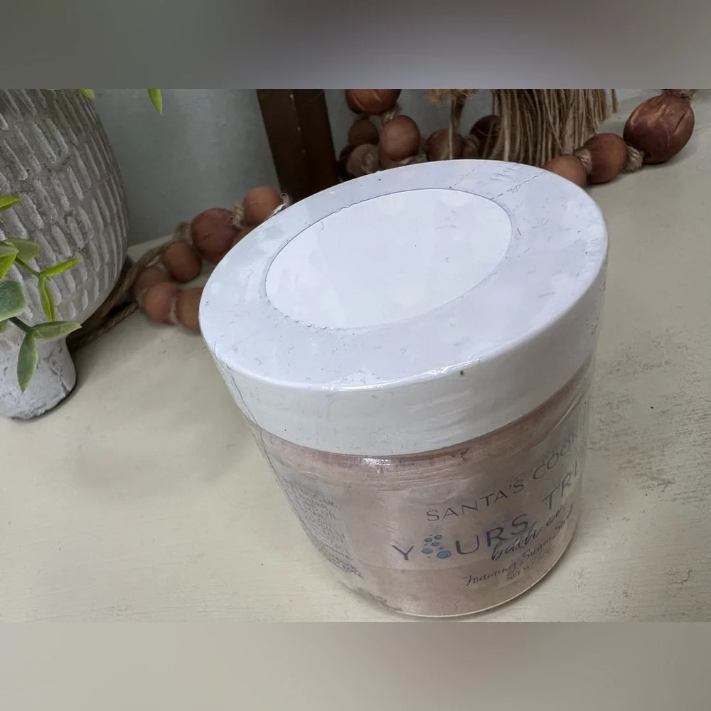 Brand New-Santa's Cookies Foaming Sugar Scrub